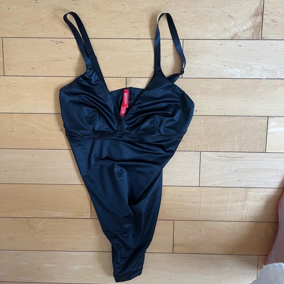 Spanx satin bodysuit - Picture 5 of 6